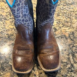 Ariat youth cowboy boots